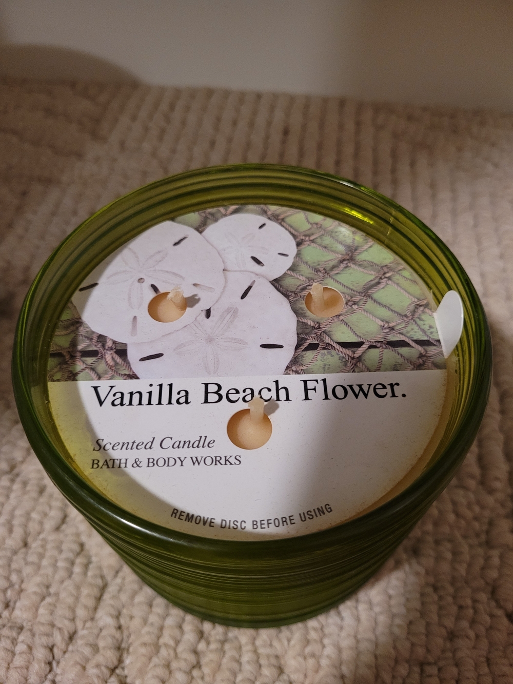 Bath & Body Works Vanilla Beach Flower Scented Candle - Green Glass